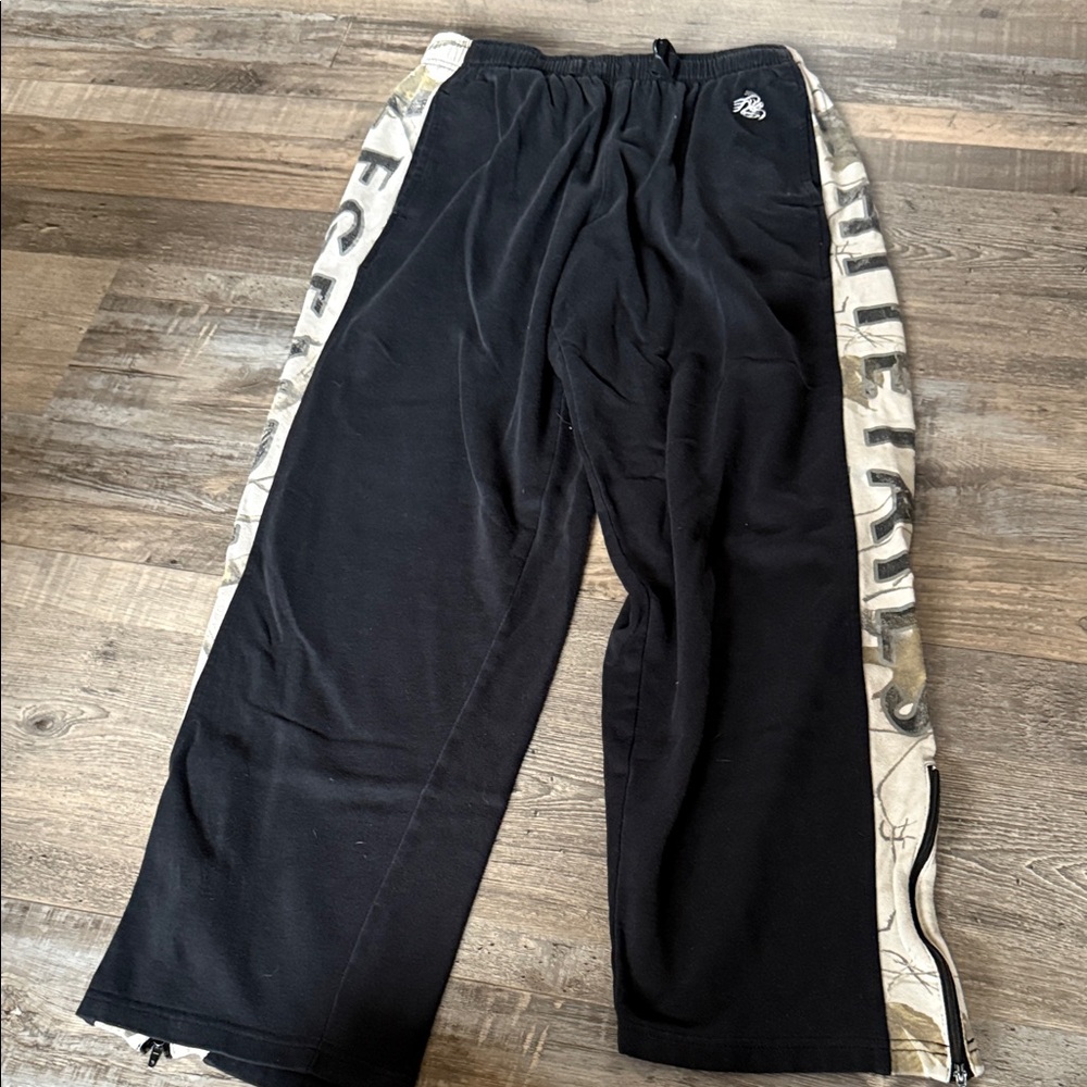Legendary Whitetails Black Apparel size Small